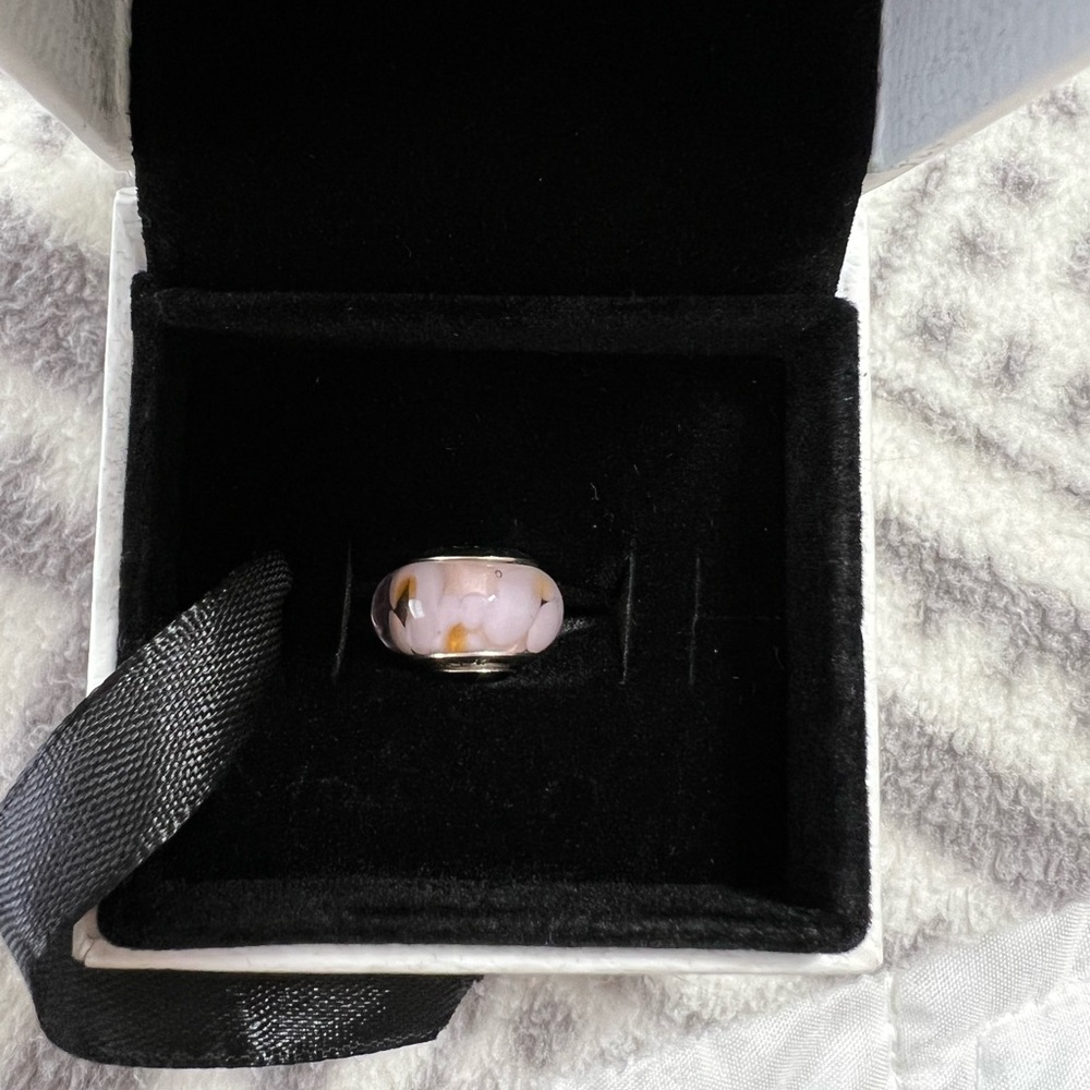 Authentic PANDORA Sterling Silver Daisies Charm color light pink NWOT